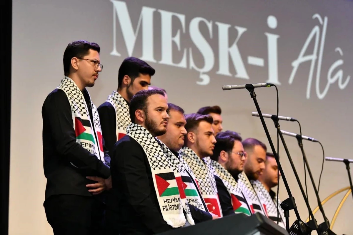 Meşk-i Ala Tasavvuf Musikisi Topluluğu Yunus Emre’yi Anma Programı’nda konser verdi